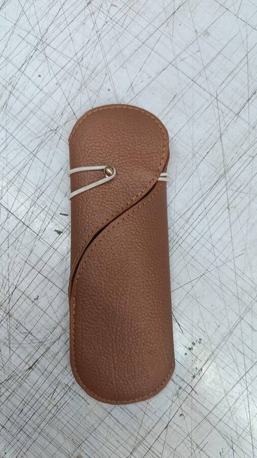 Spectacle pouch in areca vegan leather