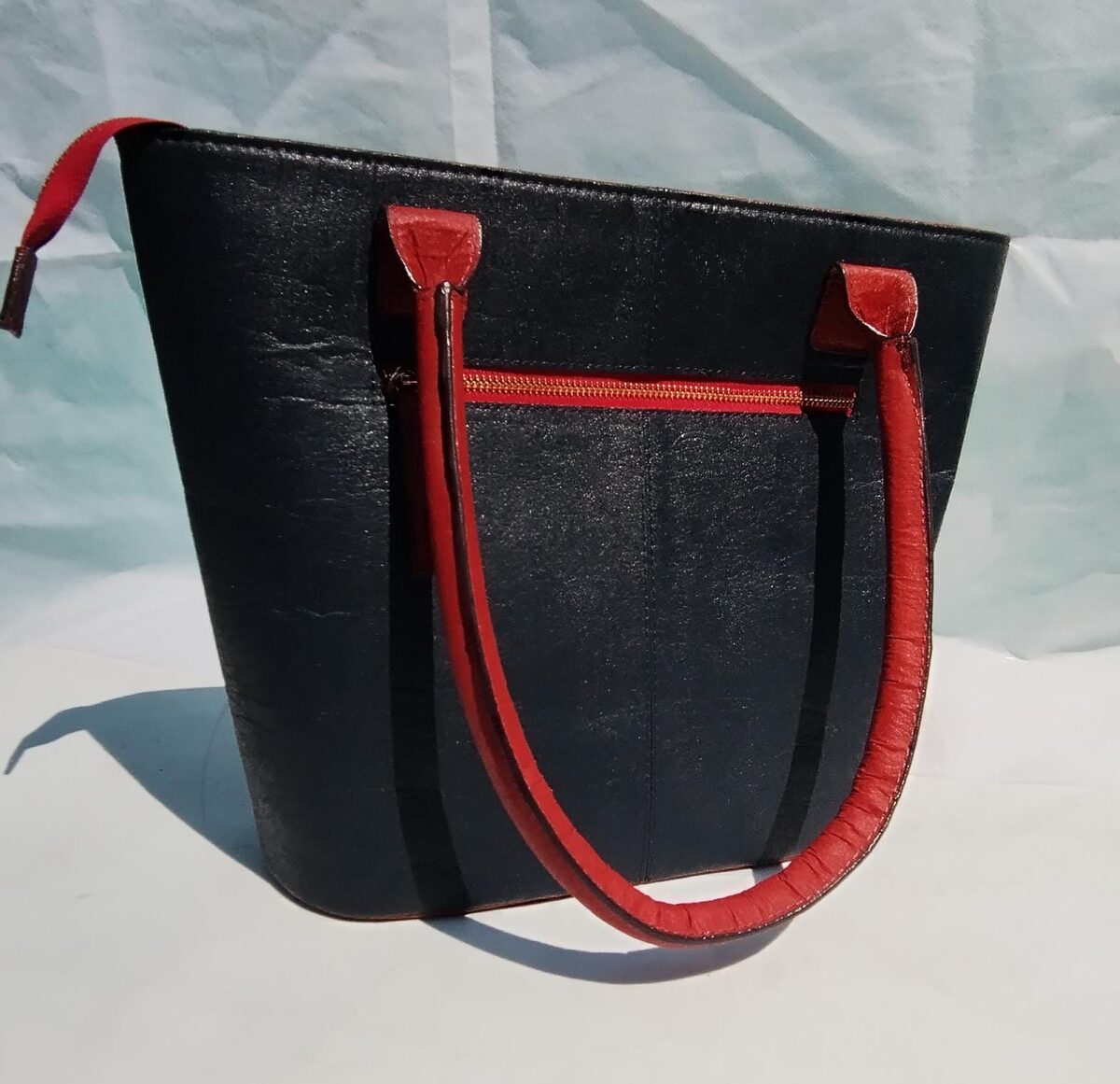 Tote bag in areca vegan leather