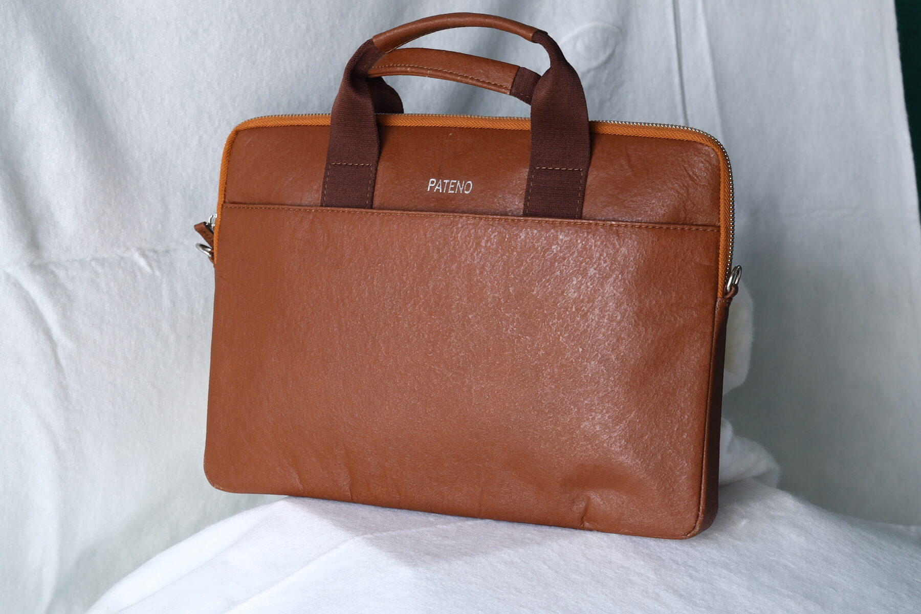 Parna areca leather product photography