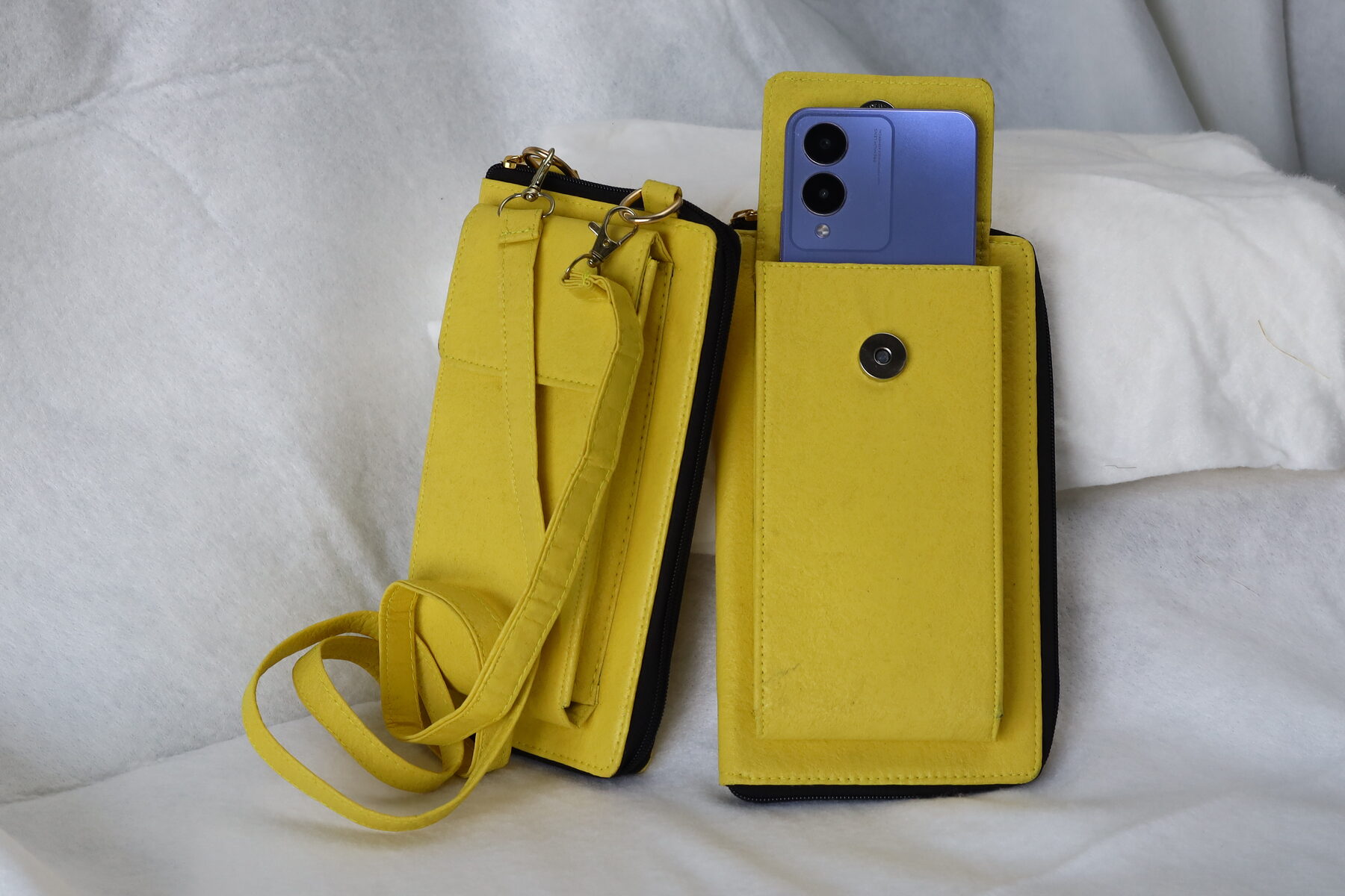 Parna areca leather product photography